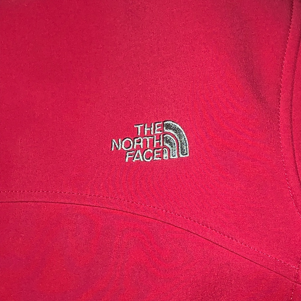 Women’s medium north face jacket - Picture 3 of 3